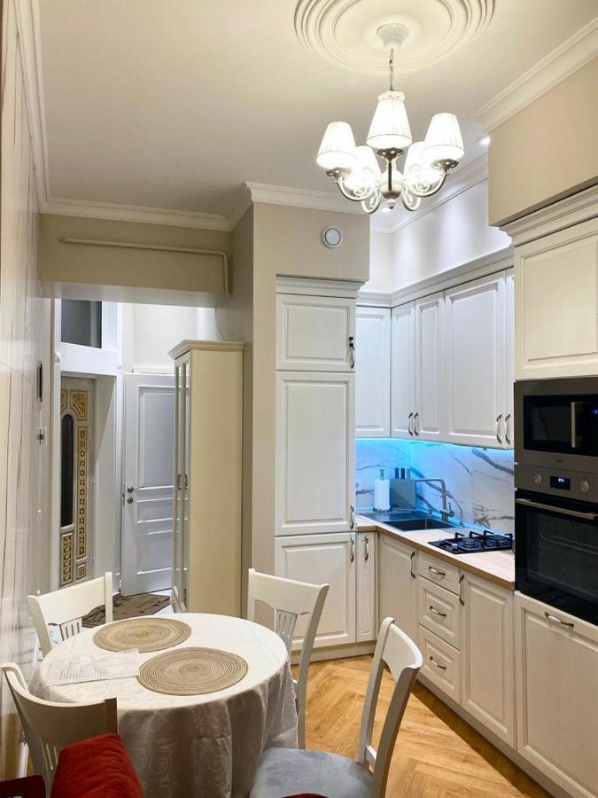 Grand De Luxe Residence Λβιβ Εξωτερικό φωτογραφία