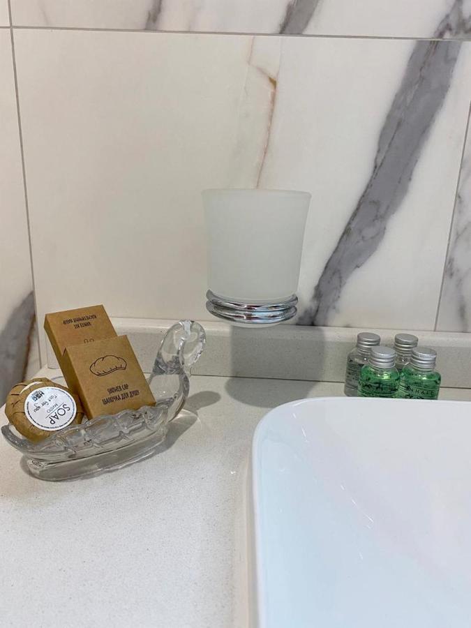 Grand De Luxe Residence Λβιβ Εξωτερικό φωτογραφία